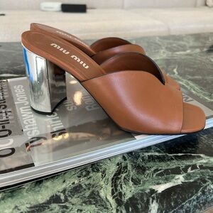 💥SOLD Miu Miu!! brown and silver block mules